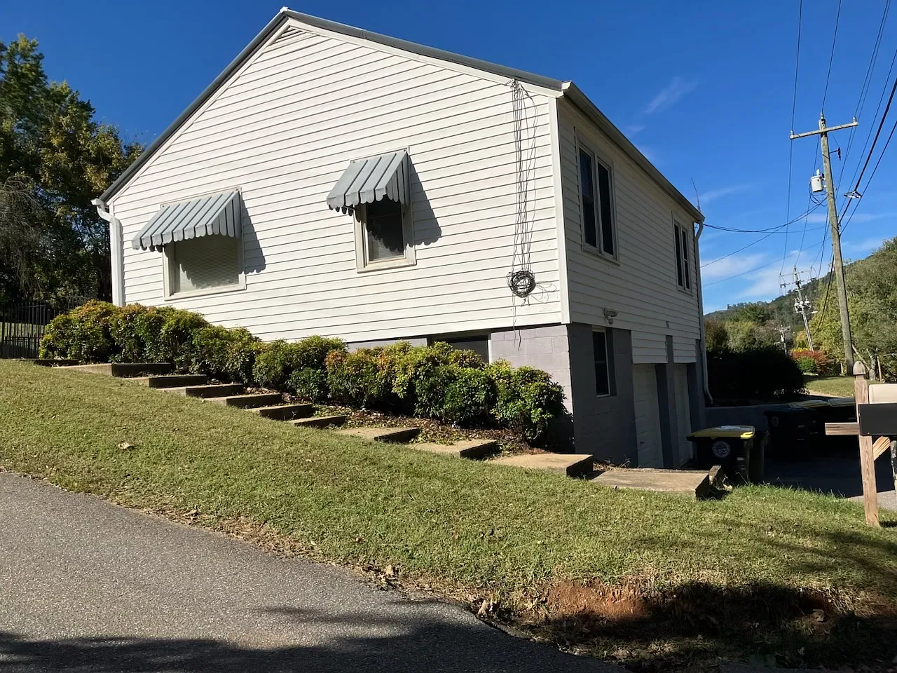 2 bed, 840 sqft, $1,600 — Photo 3