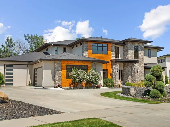 573 S Brentbrook Ln, Eagle, ID 83616