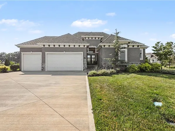 10008 N Revere Ct, Kansas City, MO 64154