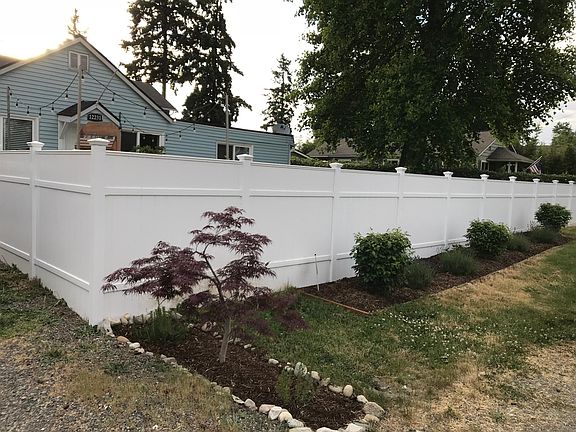 Tall 6 feet fence to keep home secure
