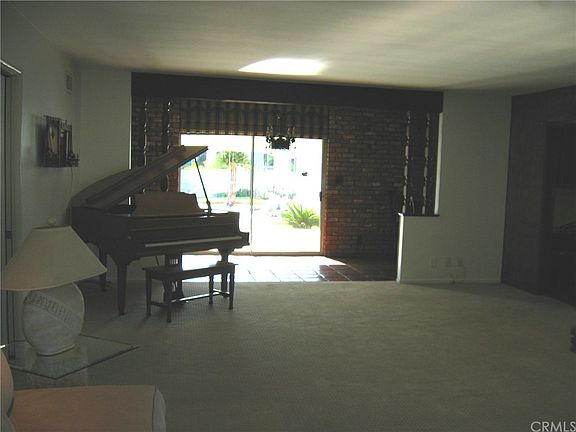4th image of 217 S Reese Pl