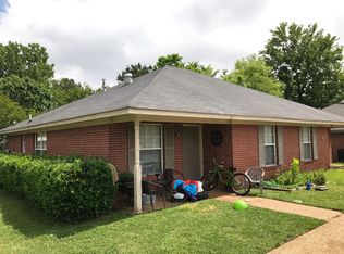 34 Meadowoods Ter, Jackson, MS 39211