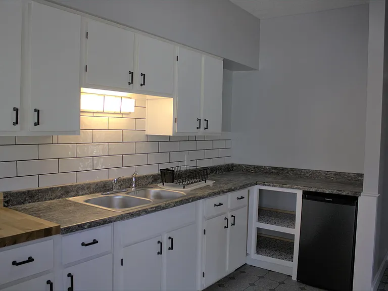 510 McDonald St #2 — Photo 3