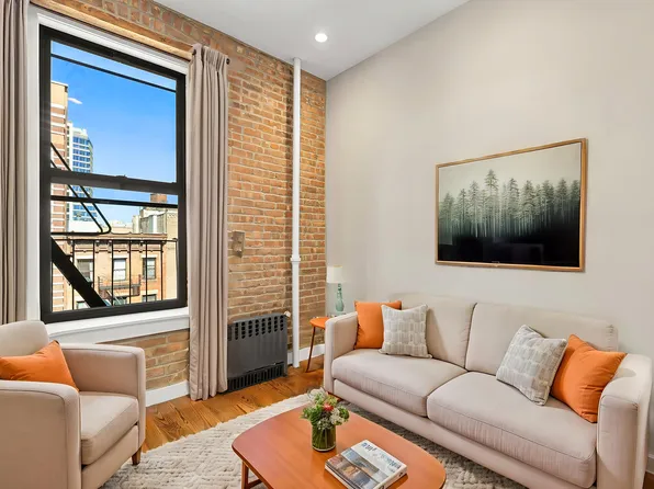 280 E 10th St, New York, NY