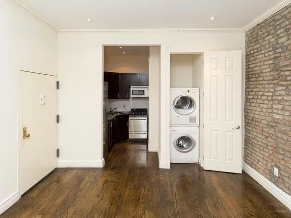 513 East 82nd Street image 1 of 5