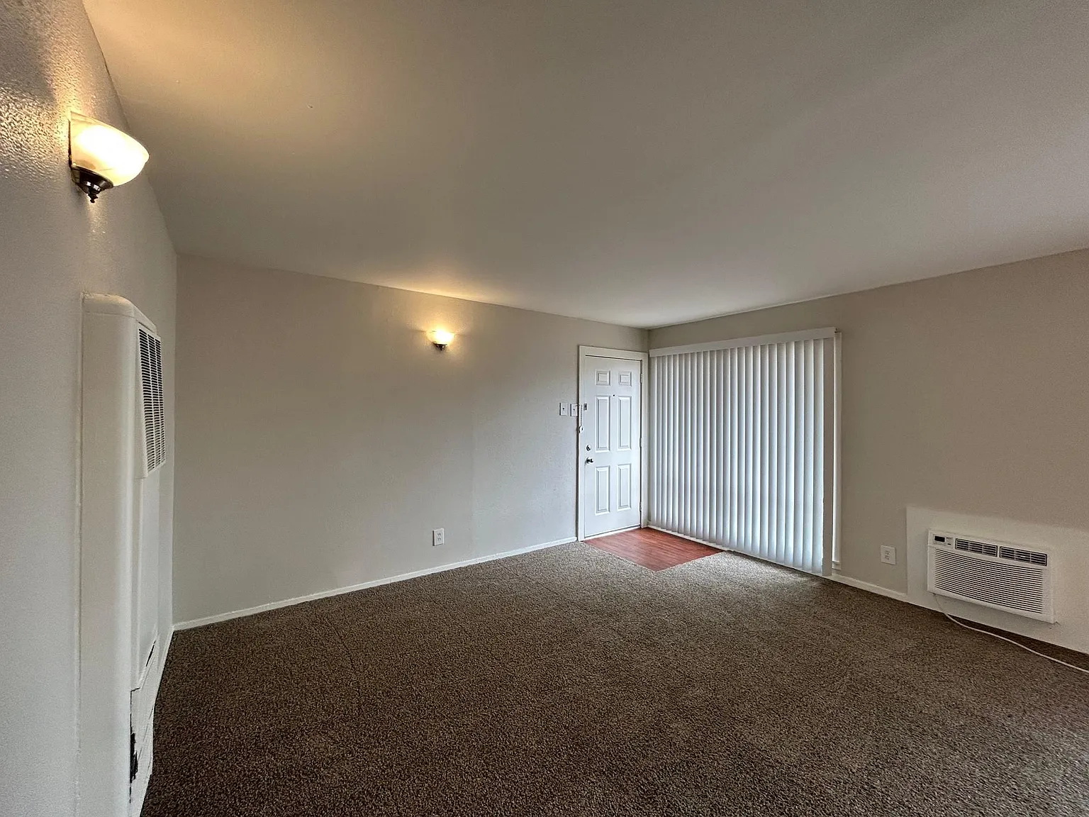 1 bed, 1.0 bath, $725 — Photo 4