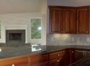 8216 Cotswold Ln, Clarkston, MI
