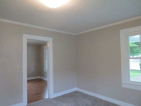 3rd image of 207 Milton Ave