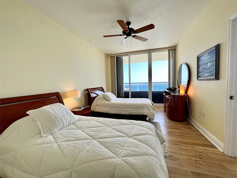 6001 N Ocean Dr #706 — Photo 29