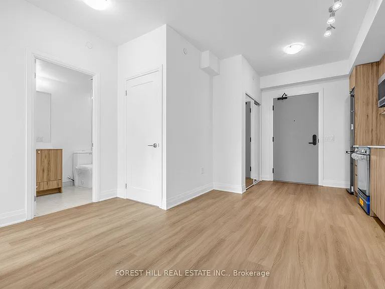 700 Sheppard Ave W #403 — Photo 23