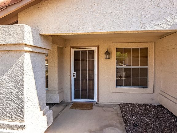 4th image of 2127 E Cathedral Rock Dr