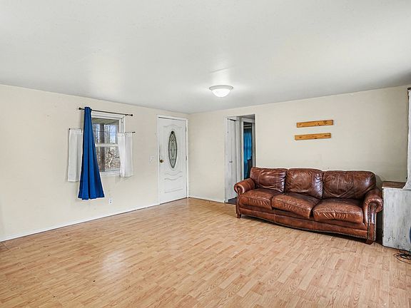 4th image of 1323 Old Stage Rd