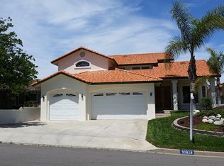 30829 Long Point Dr, Canyon Lake, CA 92587