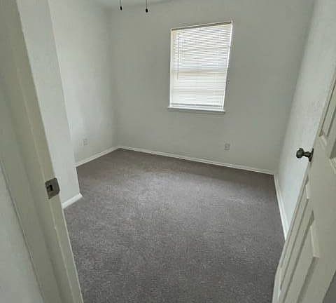 4th image of 6111 NW Euclid Ave