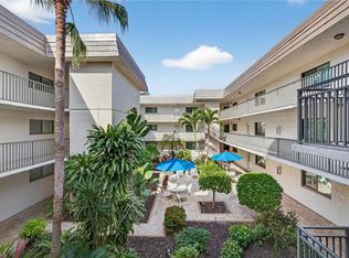788 Park Shore DR #C25, NAPLES, FL 34103