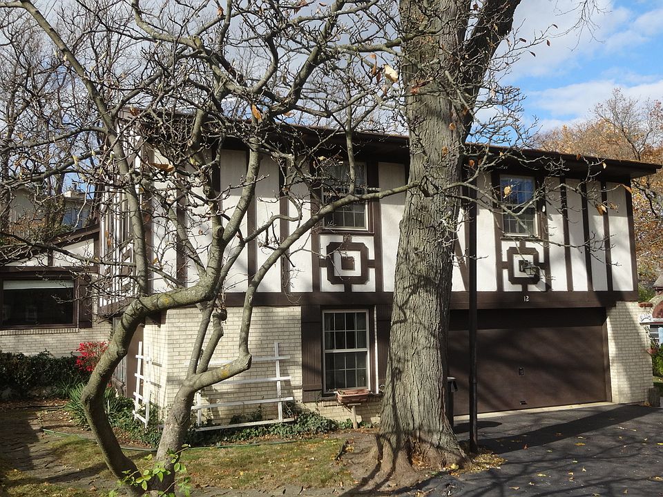 1st image of 12 Muirwood Dr