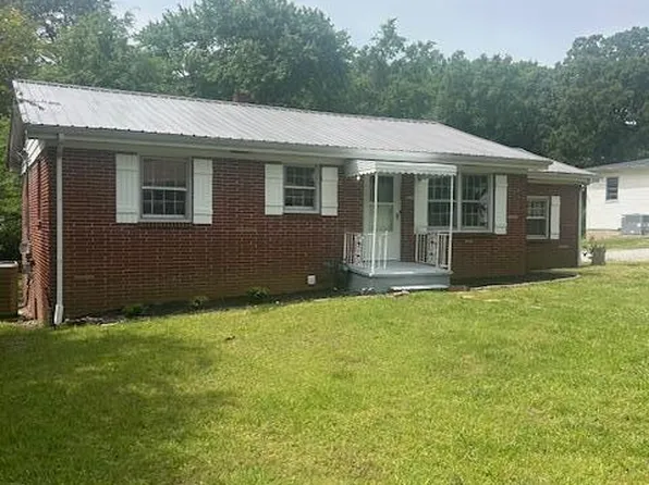 114 E Frazier St, Camden, TN 38320