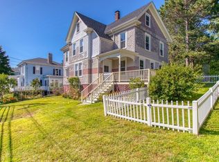 17 West St, Boothbay Harbor, ME 04538