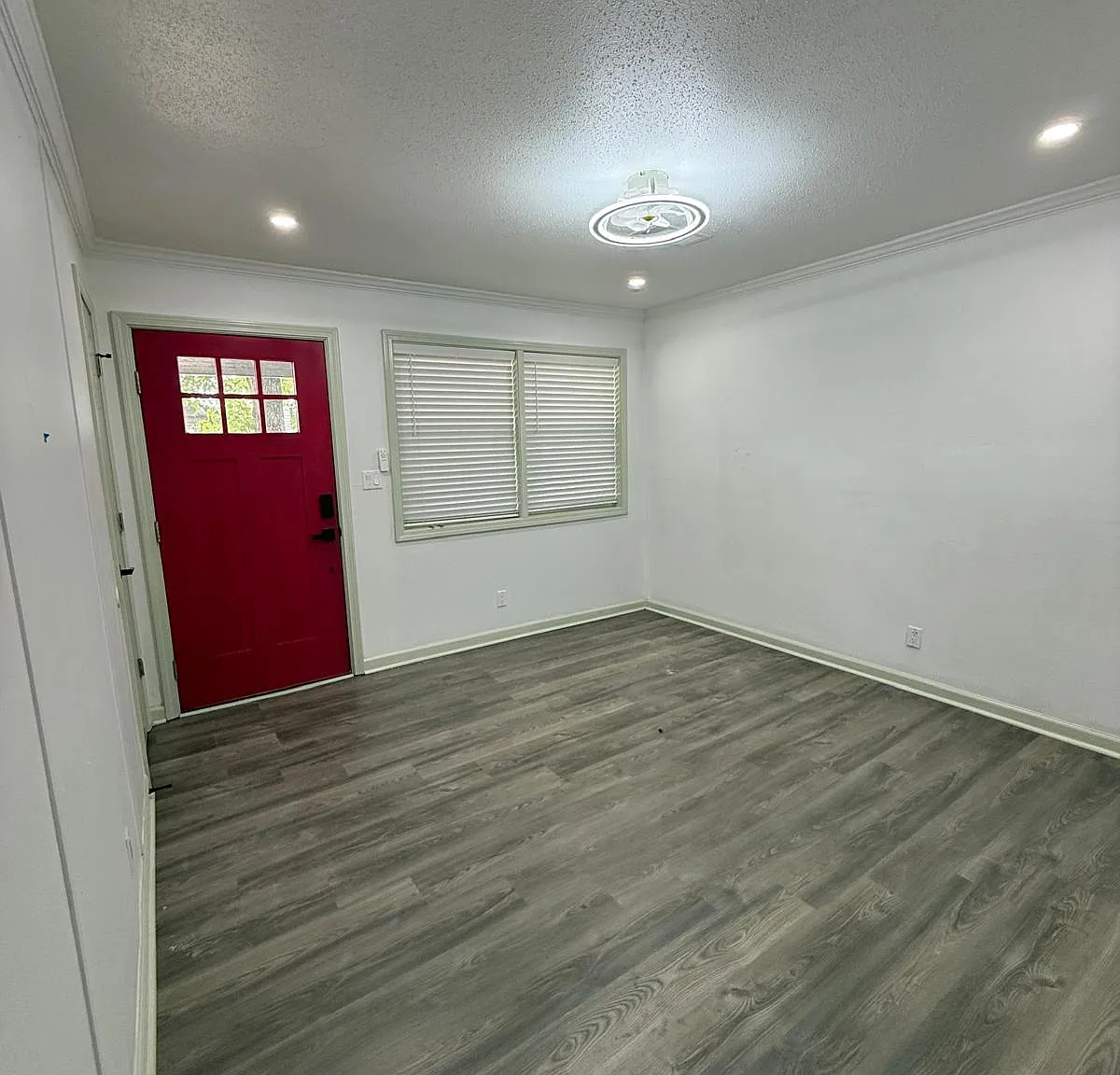 2 bed, 900 sqft, $1,100 — Photo 4