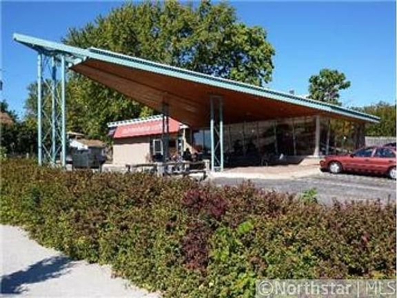 2nd image of 4554 Minnehaha Ave
