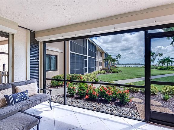 3rd image of 991 Collier Ct APT A104