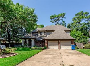 2910 Spirit Of 76 Dr, Dickinson, TX 77539