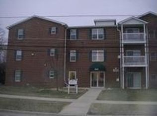 211 S 92nd St, Milwaukee, WI 53214