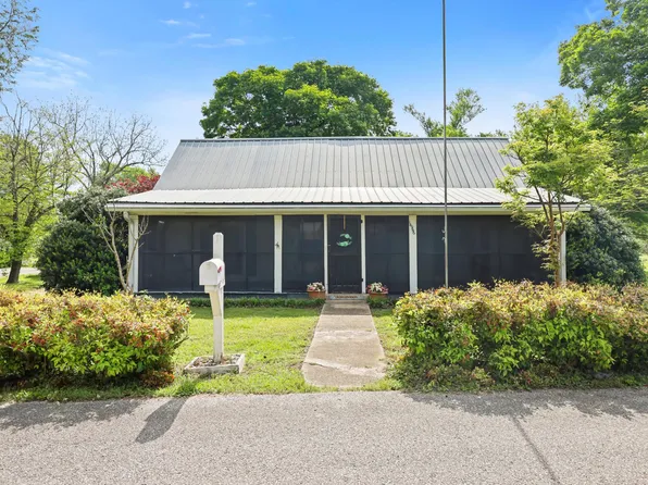 14946 Railroad St, Sale Creek, TN 37373