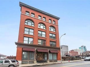 609 Central St APT 1302, Kansas City, MO 64105