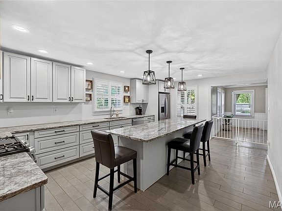 5th image of 1848 Maplewood Ln