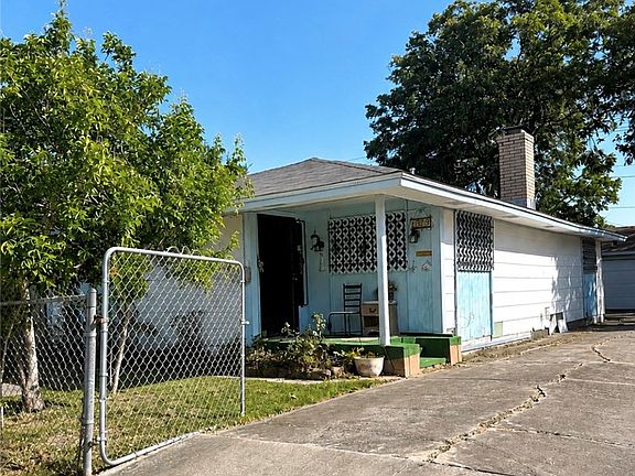 2nd image of 133 Watson St