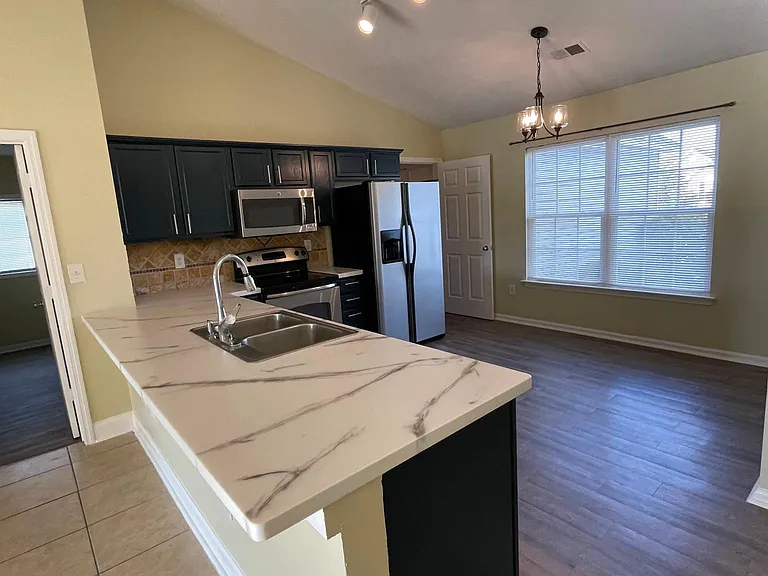 136 Centennial Cir — Photo 14