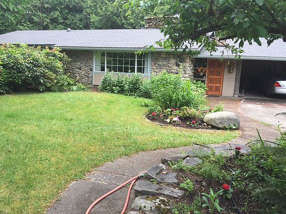 2nd image of 1415 Elizabeth Pl NW