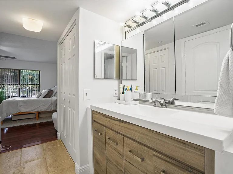 3200 N Port Royale Dr N #210 — Photo 17