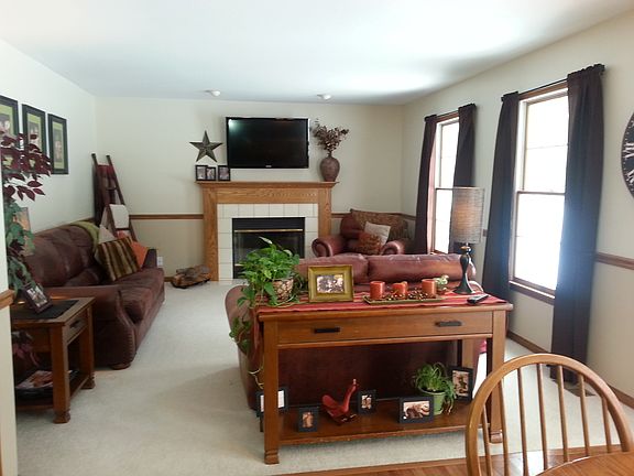 3rd image of 13729 Hofma Dr