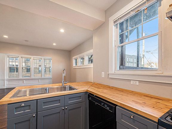 2nd image of 748 Van Dyke St #1