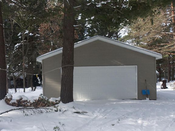 4th image of 1833 Lake St