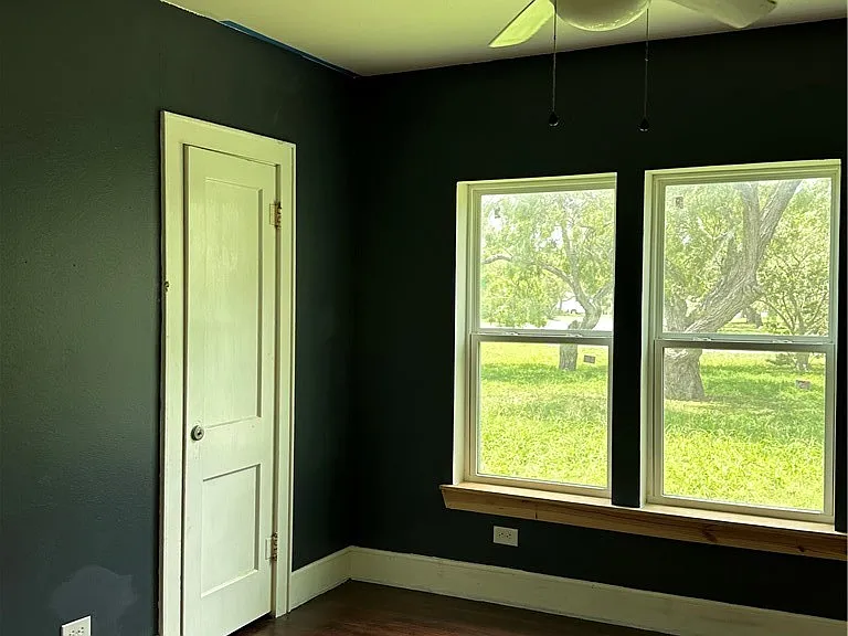1005 E Fulton St — Photo 11