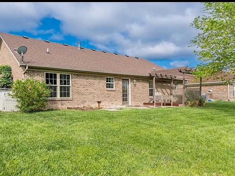 4105 Lakeside Dr — Photo 21
