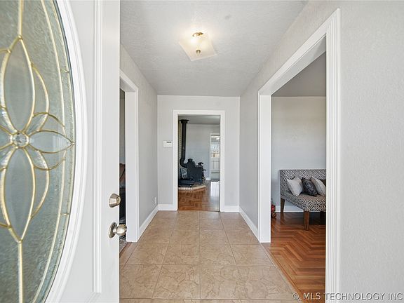 4th image of 14860 N 253rd Rd