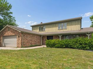 2736 Marlin Ct, Homewood, IL 60430