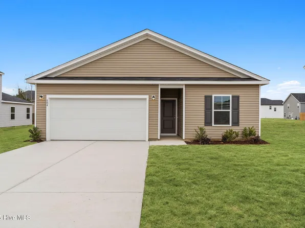 604 S Squires Run Lane, Richlands, NC 28574