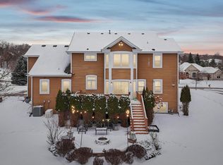 W291N4174 Prairie Wind CIRCLE SOUTH South, Pewaukee, WI 53072