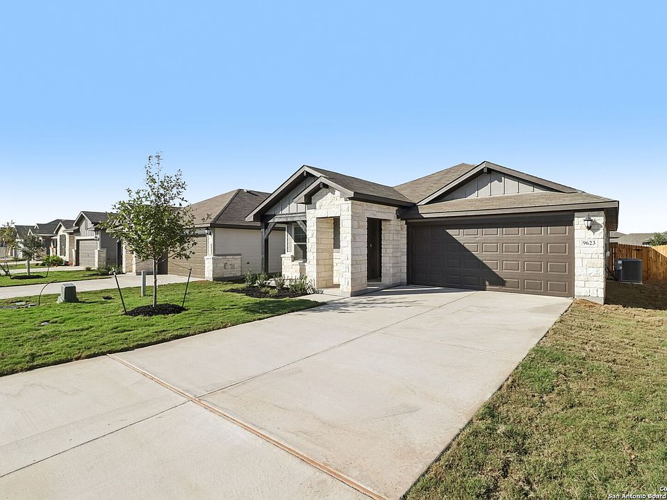 9626 Grand Via Blvd, Converse, TX 78109 | Zillow