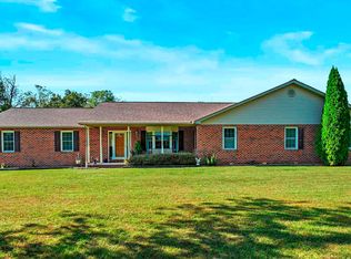 1180 The Spangler Rd, New Oxford, PA 17350