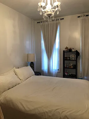 Rented by Capri Jet Realty Corp | media 12