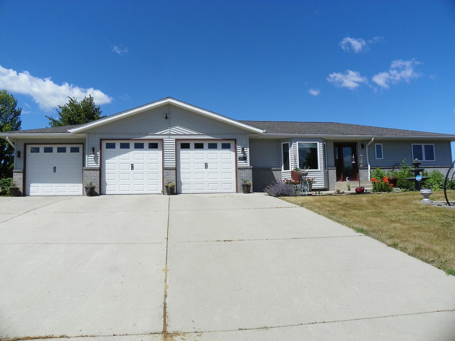 531 Cedar Ave N, Watkins, MN 55389 Zillow