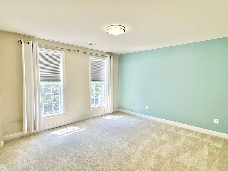 2304 Margraf Cir — Photo 16