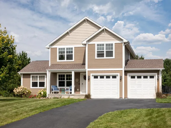 9916 Westwood Dr, Traverse City, MI 49685