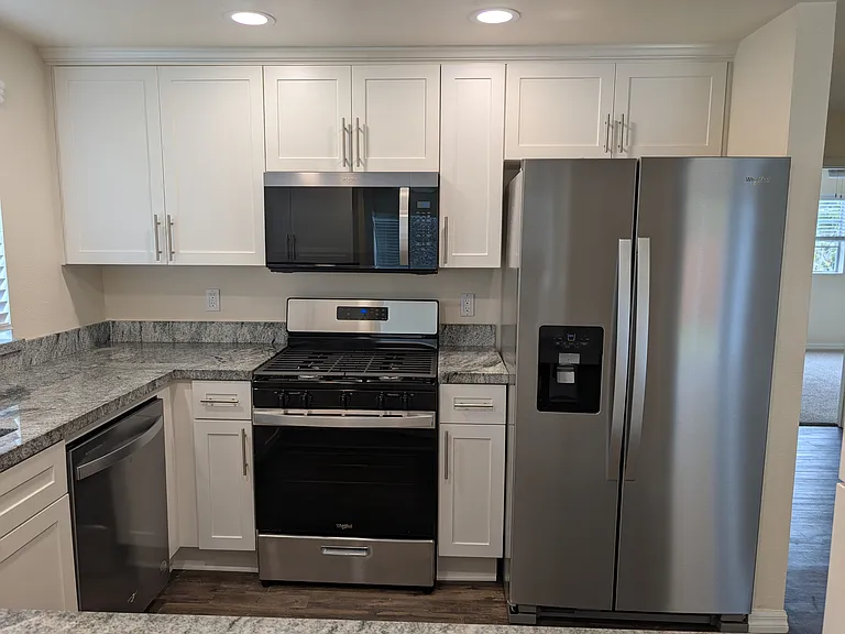 3-bed townhouse Kitchen